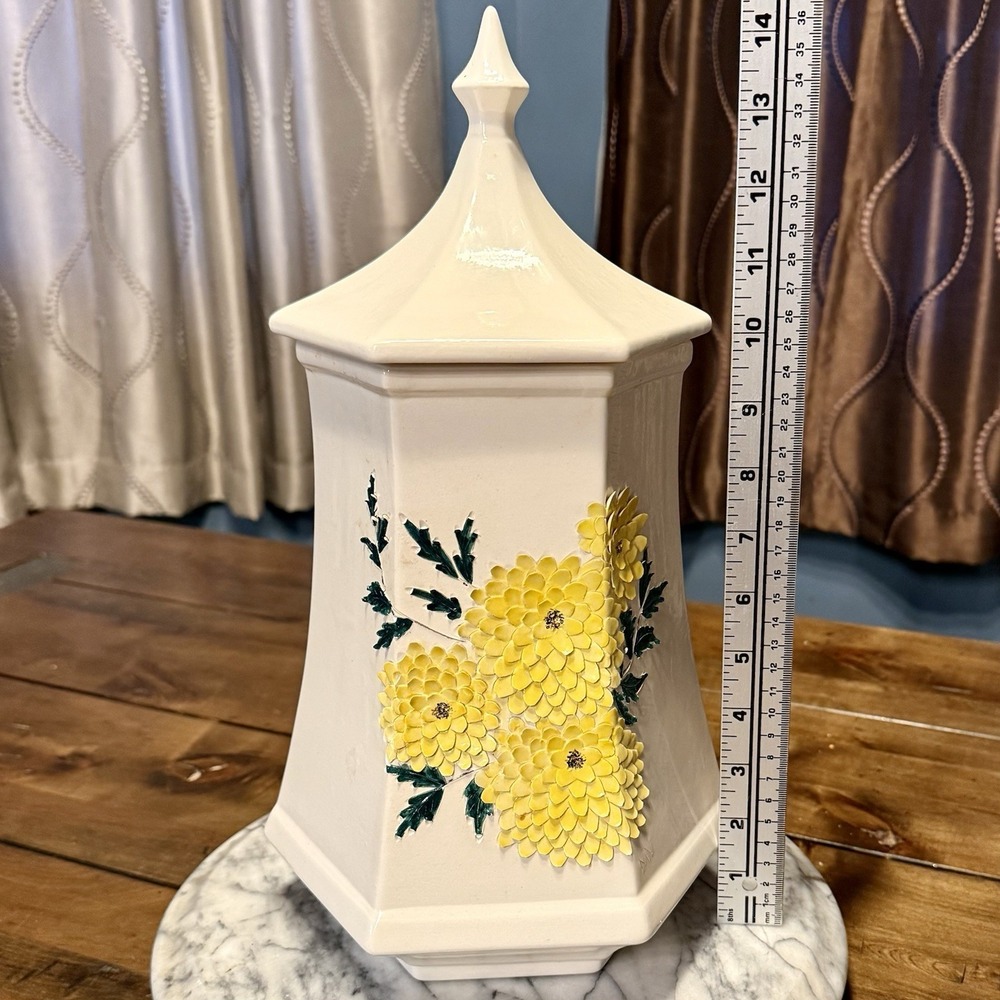 VTG 60s MCM Pagoda Yellow 3D Chrysanthemum Cookie Jar Floral Canister Urn Lid - Picture 2 of 16